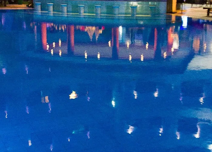 Area Blue Aparthotel 3*