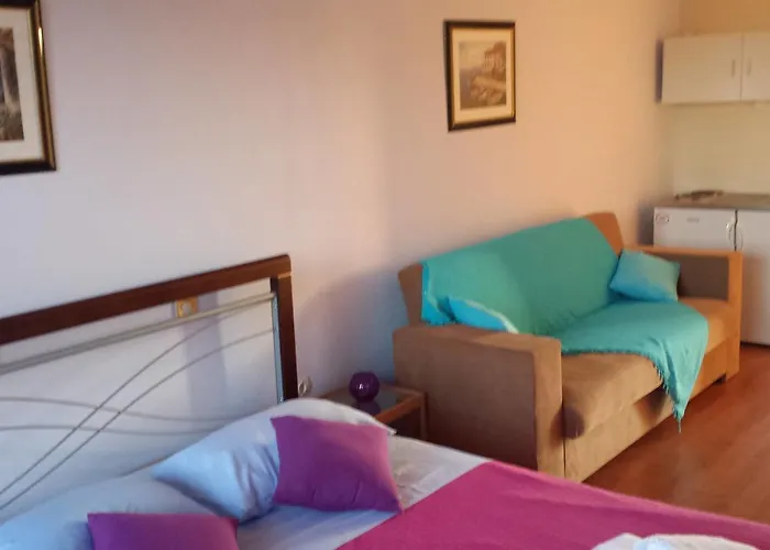 Area Blue Aparthotel 3*