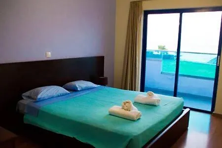 Area Blue Aparthotel 3*