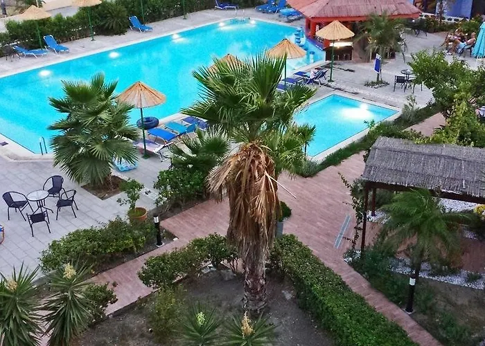 Area Blue Apartmanhotel 3*